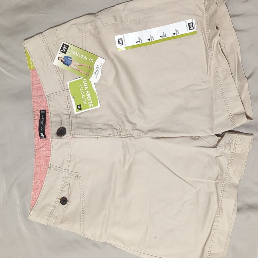 Lee Natural Fit Medium Short